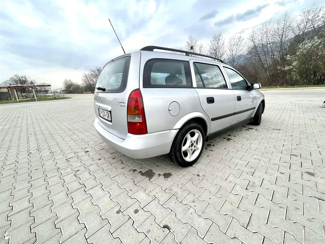 Shitet Opel Astra 2.0 DTI 2002