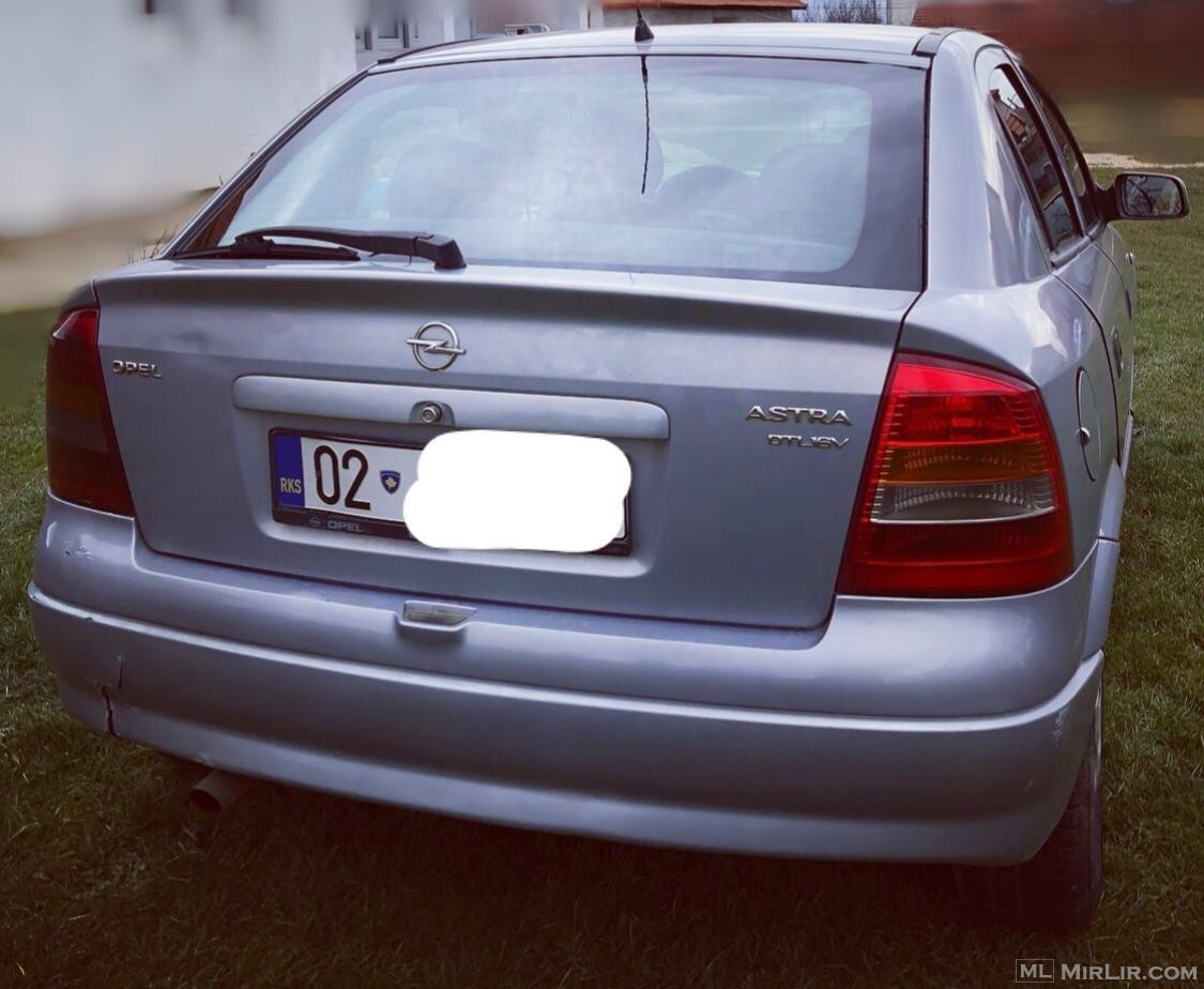 Shitet Opel Astra 2.0 viti 2000