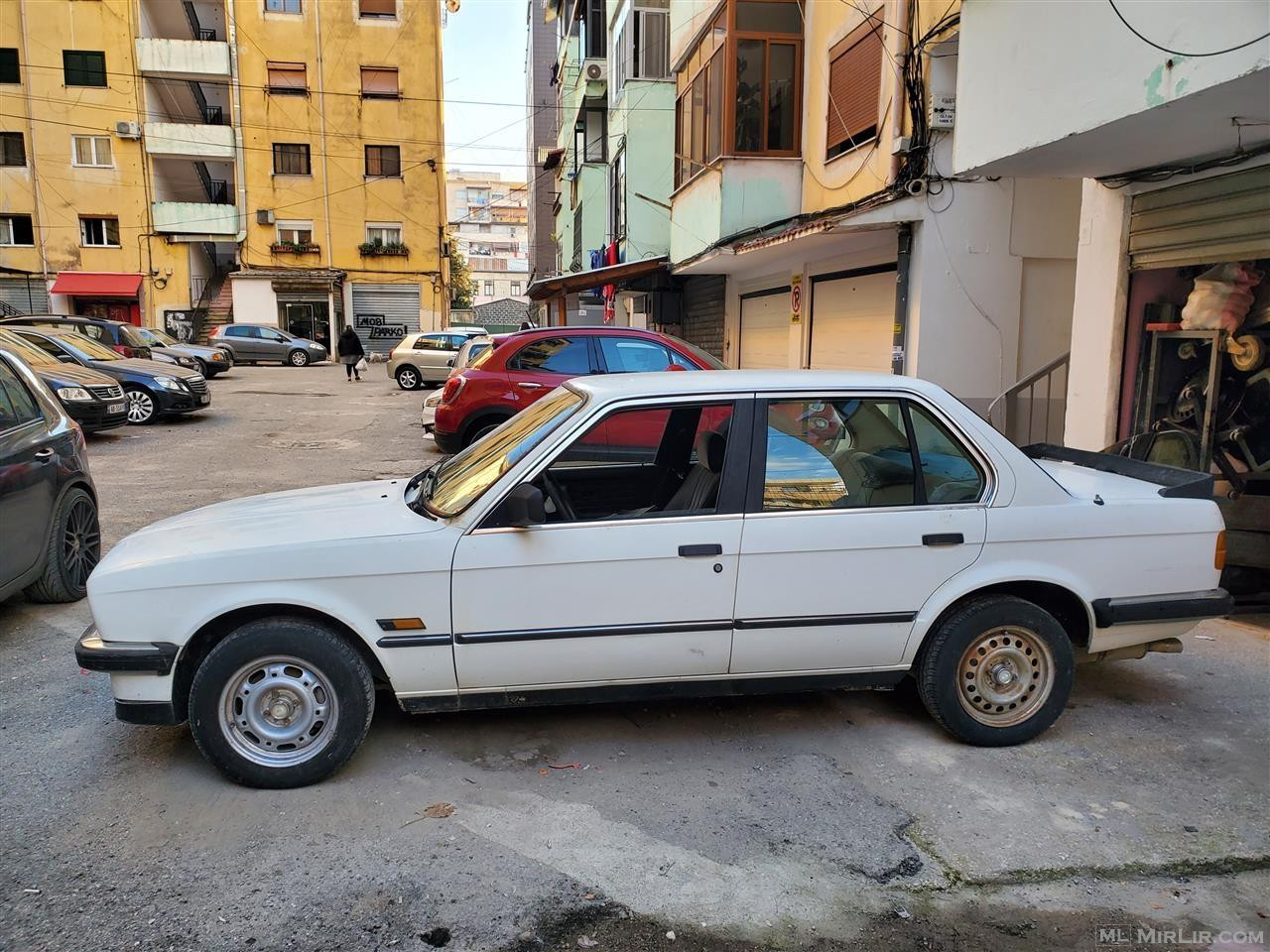  BMW E30 316I