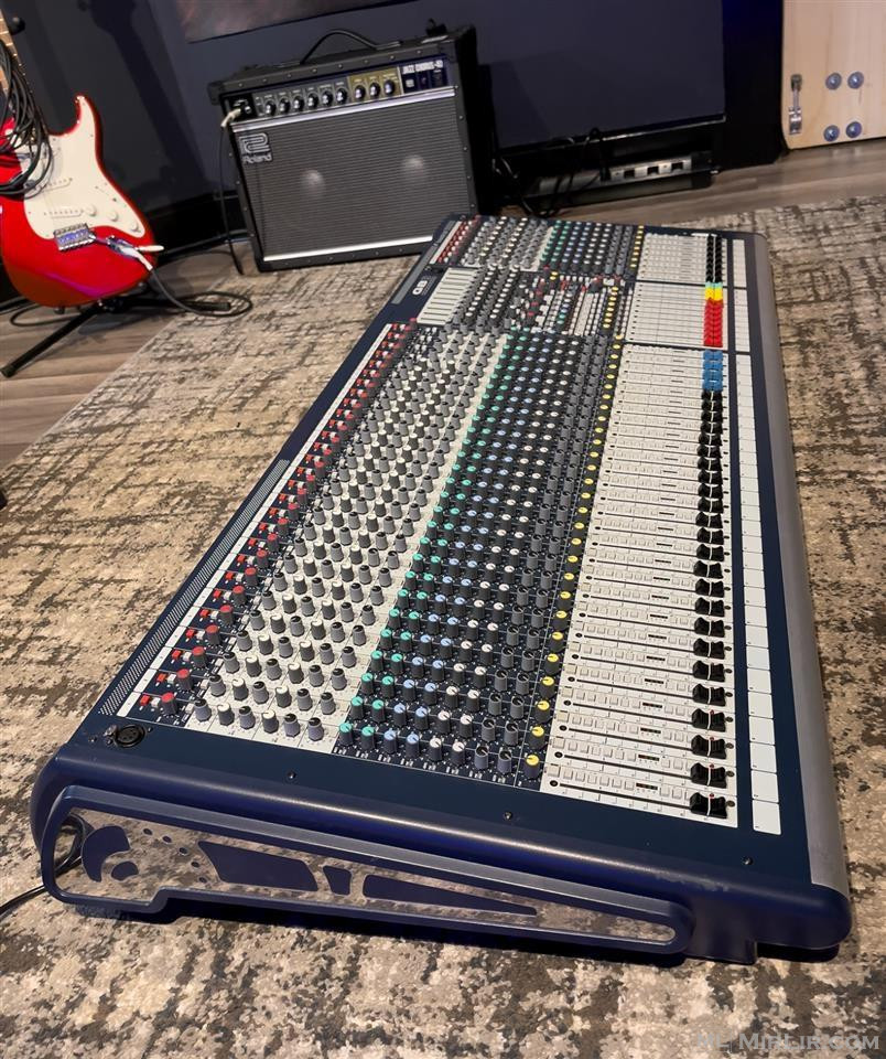 Soundcraft GB8 32 Professional 32-Channel Mixer Console.