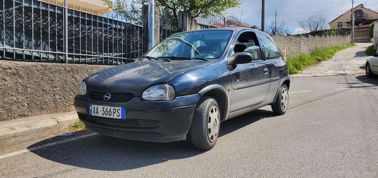 Opel Corsa 1000€