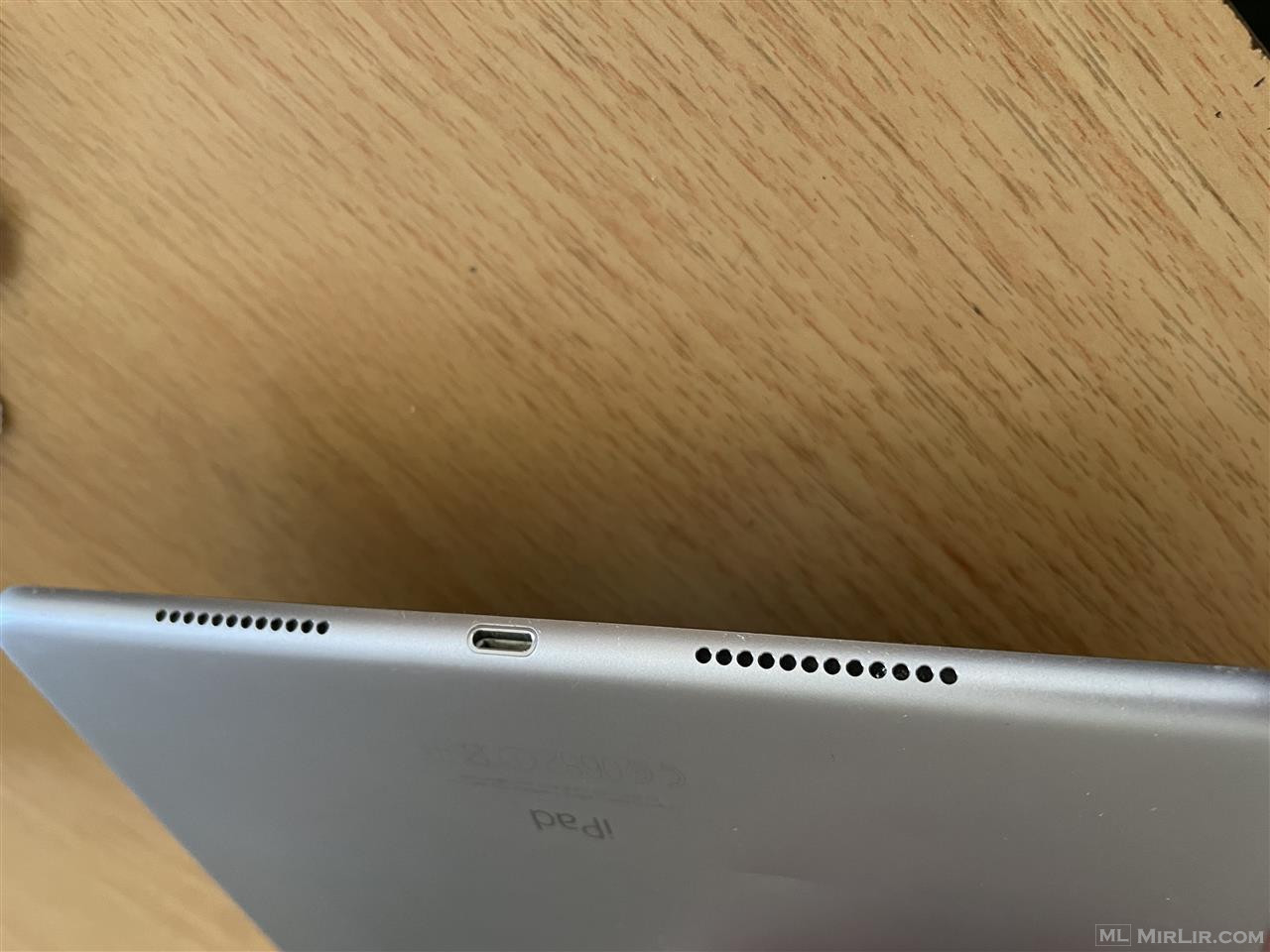 Shitet ipad apple pro 9.7 inch 32000 mj lek i diskutushem