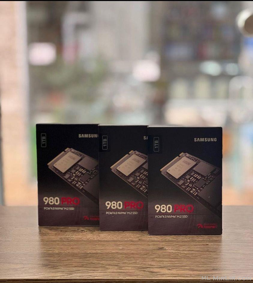 SAMSUNG 980 PRO PCLe 4.0 NVME M.2 SSD