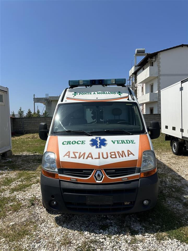 Shitet ambulance