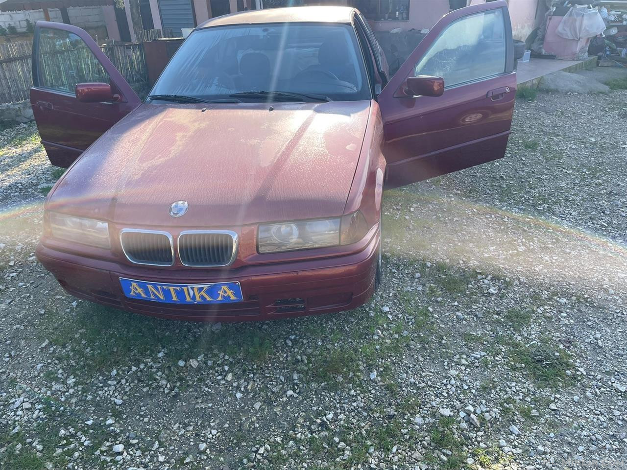 BMW BENZINE VITI 1992 SHITET OSE NDERRIM