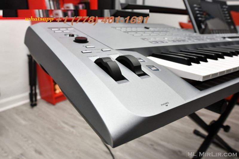  Yamaha Tyros 5 76-Key Arranger Workstation Keyboard 3 speakers