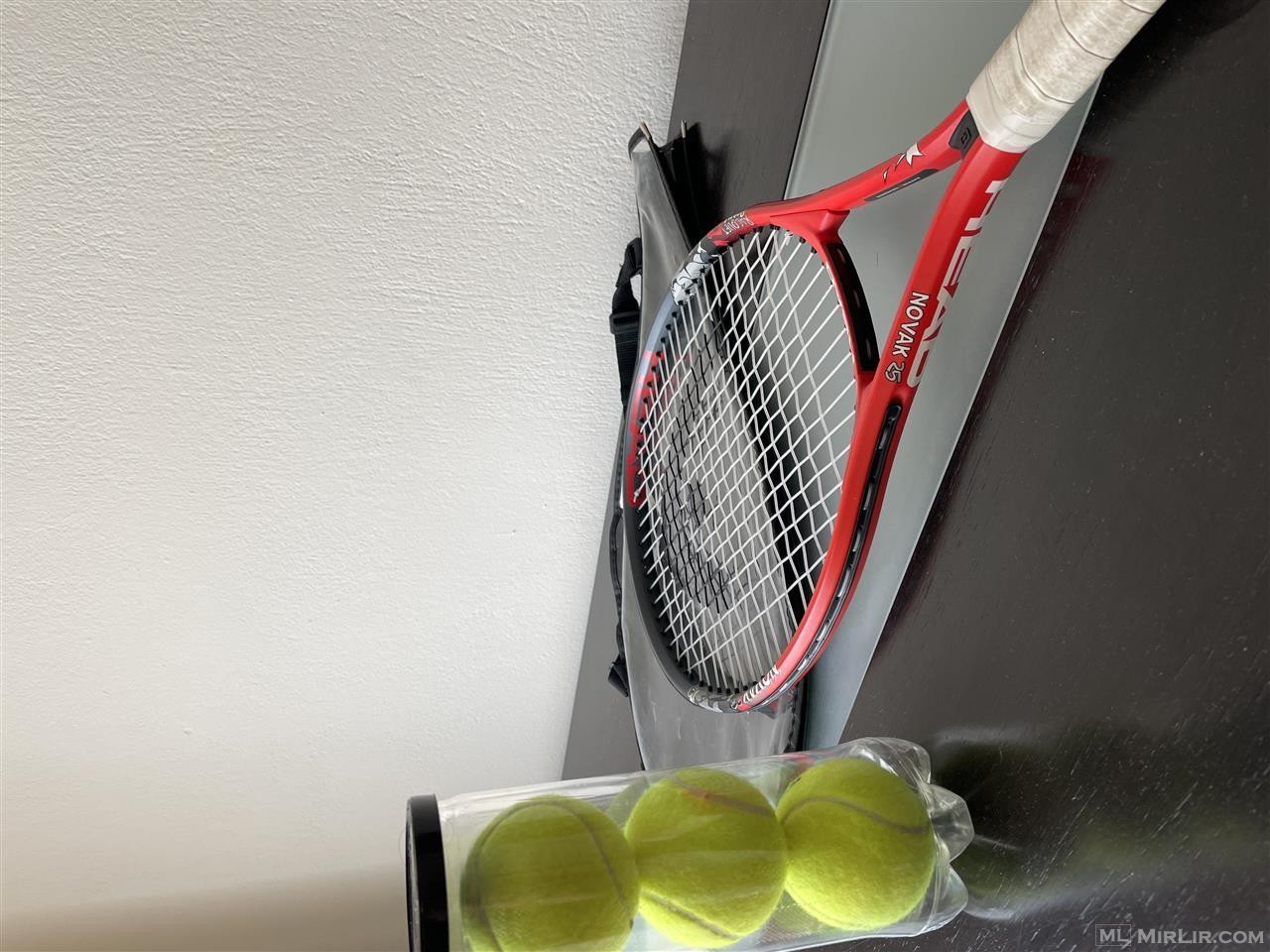 Rakete tenisi