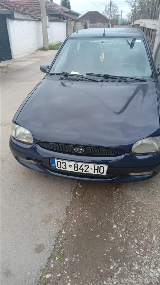 Shes Ford escort 1,6 
