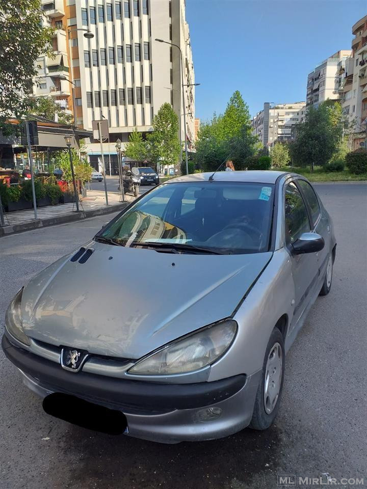 Peugeot 600 € ‼️