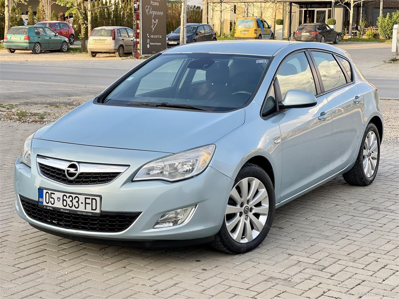 Opel Astra 1.7 cdti viti 2010