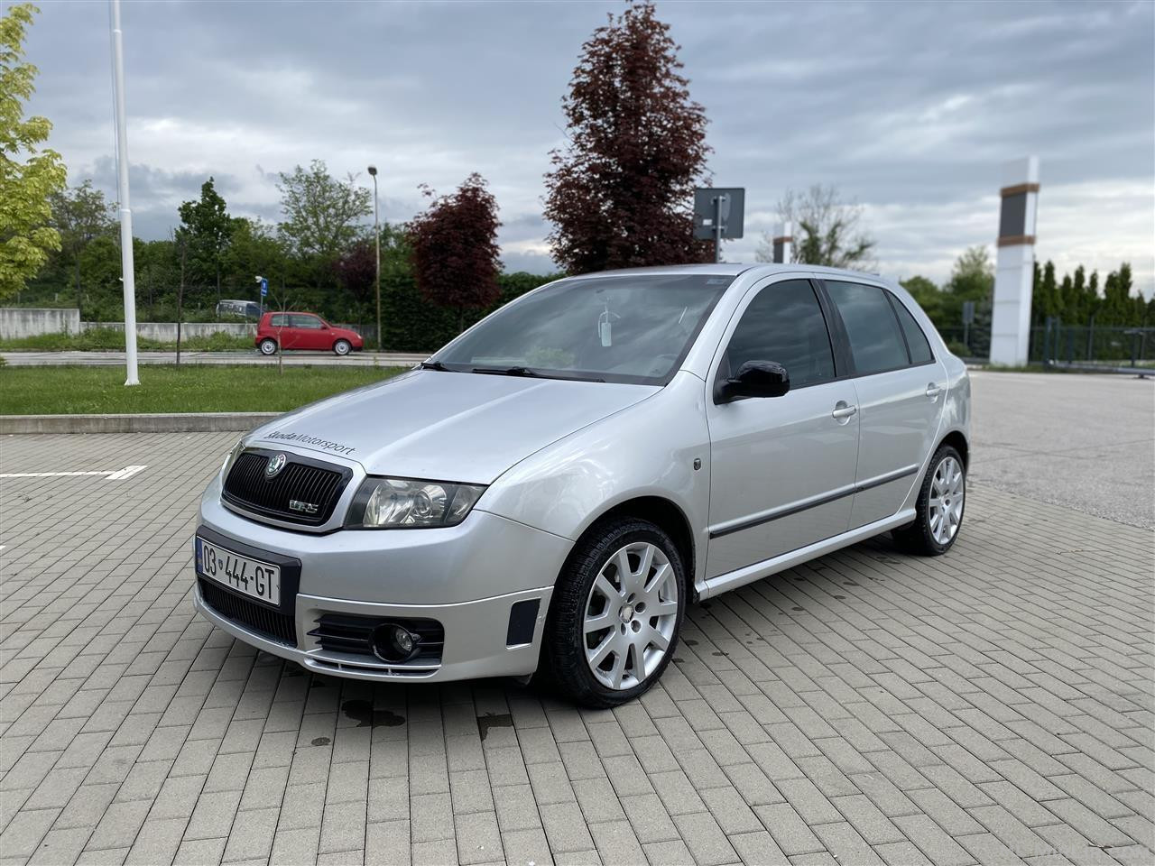 Shitet Skoda 1.9 TDI VRS