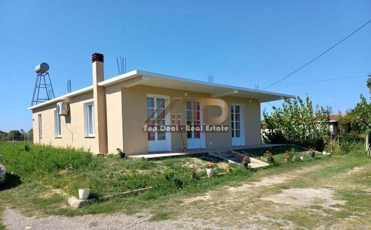 Shitet shtepi private ne fshatin e Trushit ne Shkoder.