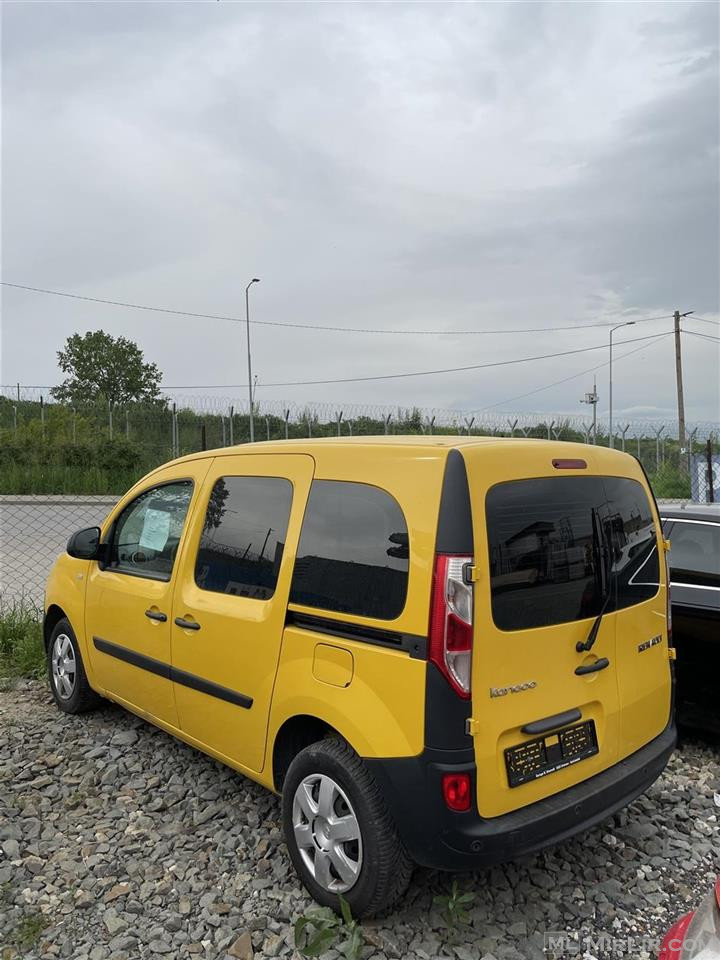 Pikap Renault Kango 2016 automatik 