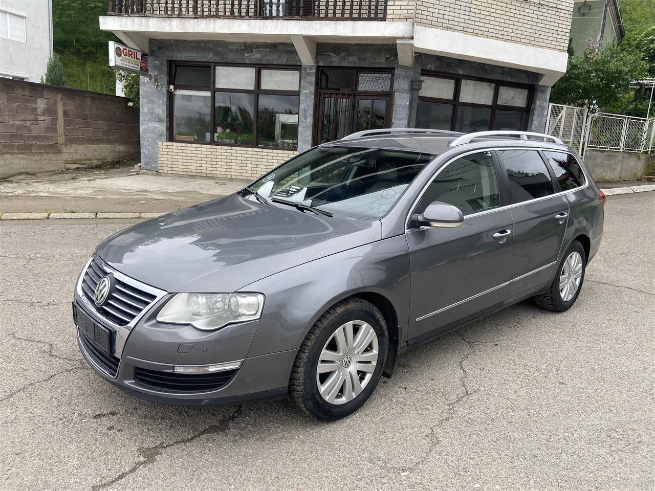 VW Passat 2.0 Tdi DsG I sapo ardhur nga Suedia