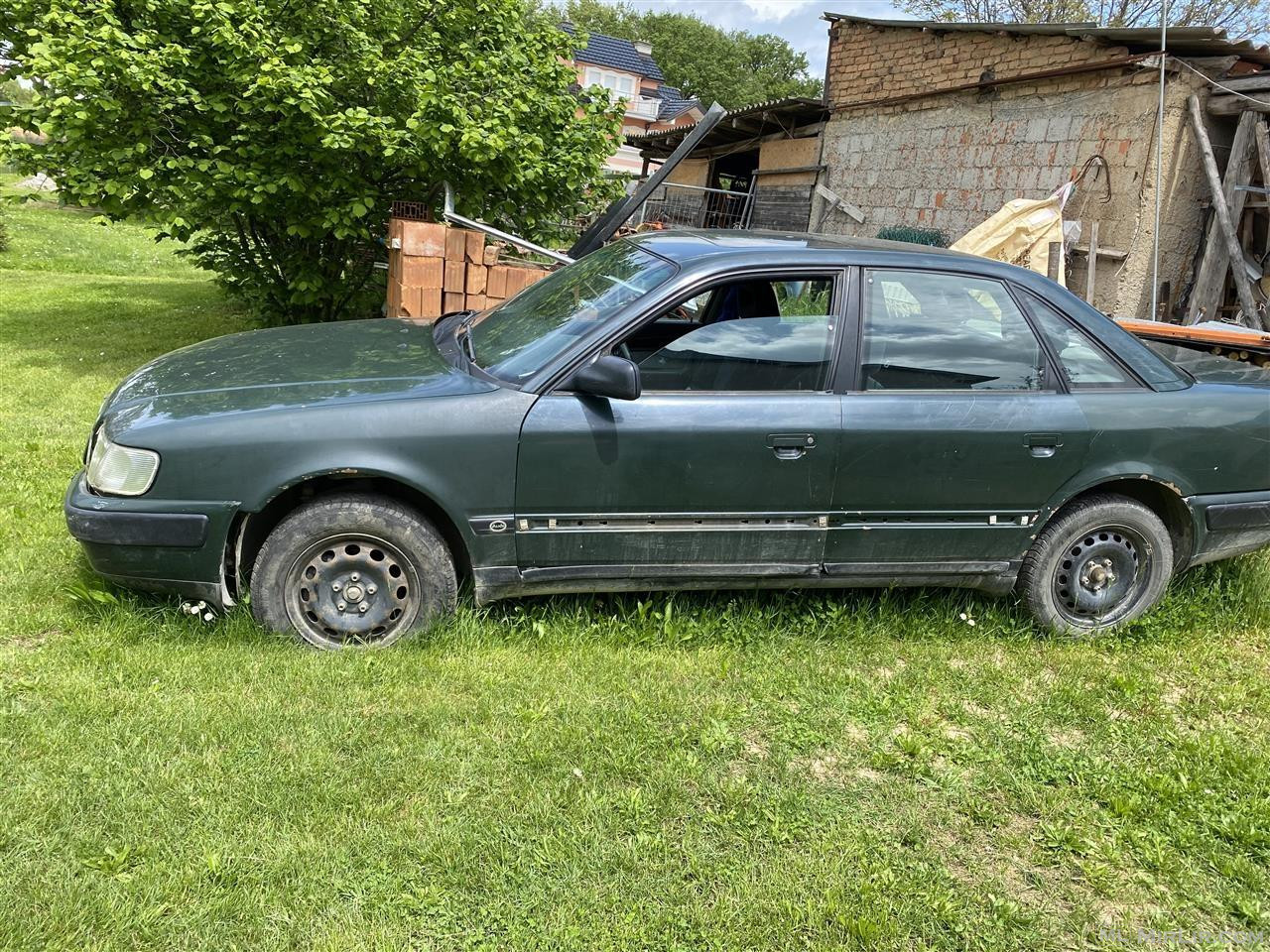 Shktet Audi 100 2.5 C4 1992 e aksidentuar