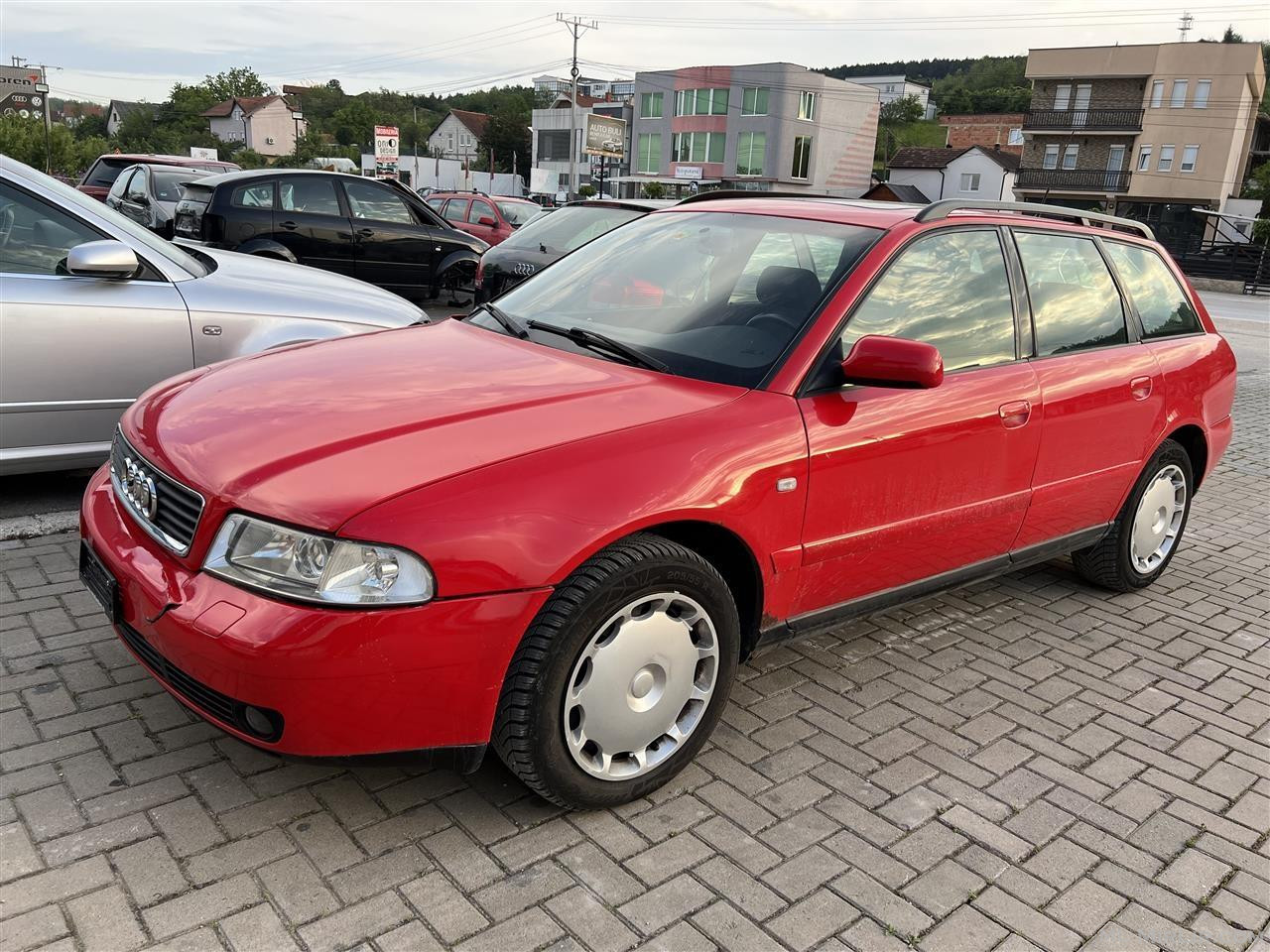 Audi A4 1.9 automatik pa dogan