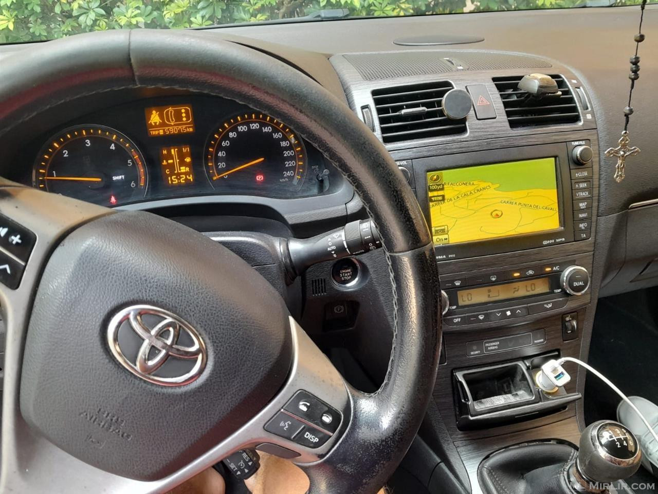 Toyota avensis 