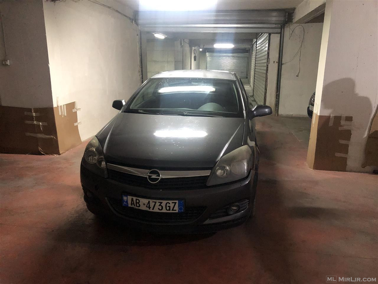 Shitet Opel Astra 