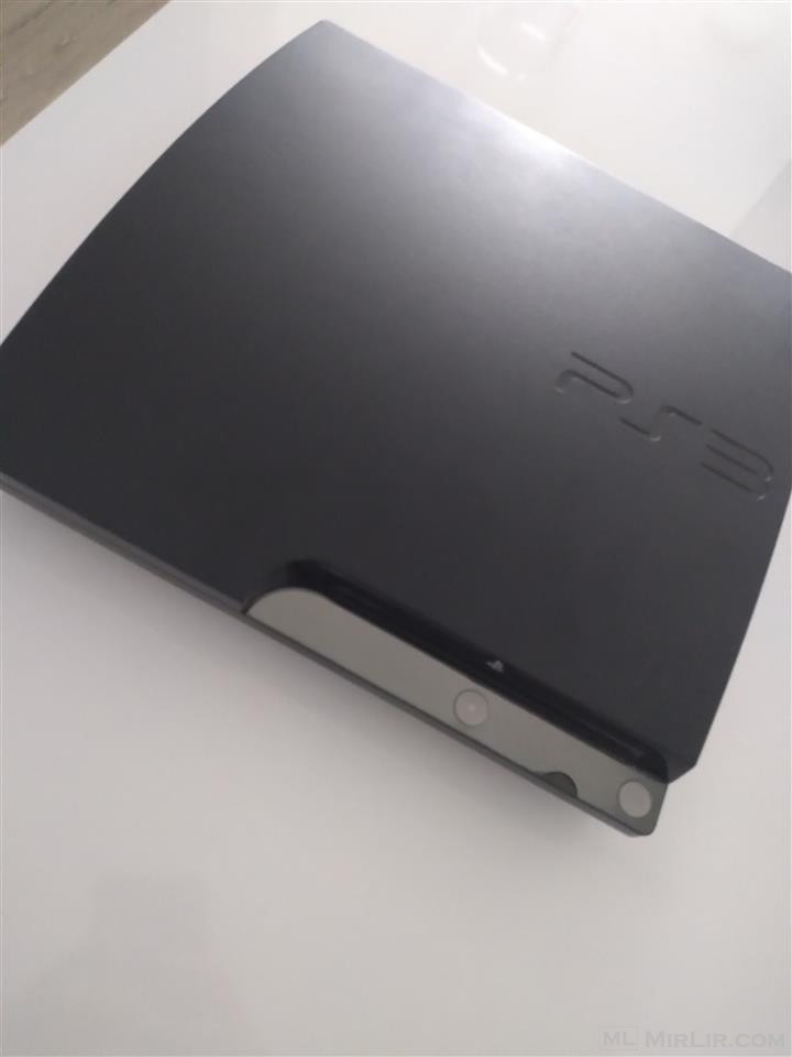 shes Sony Playstation 3 (me chip)