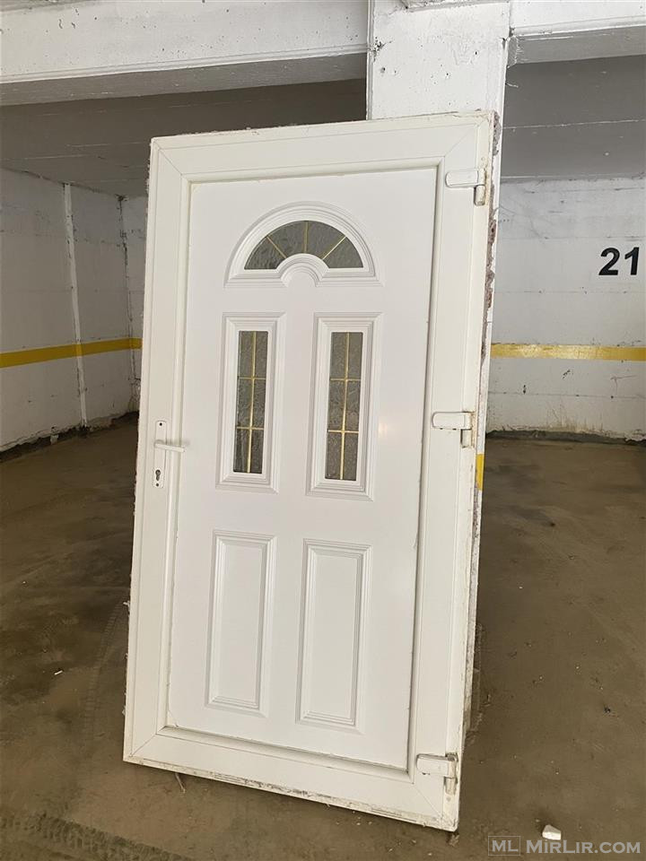Dera e plastikes 205 x 110 cm