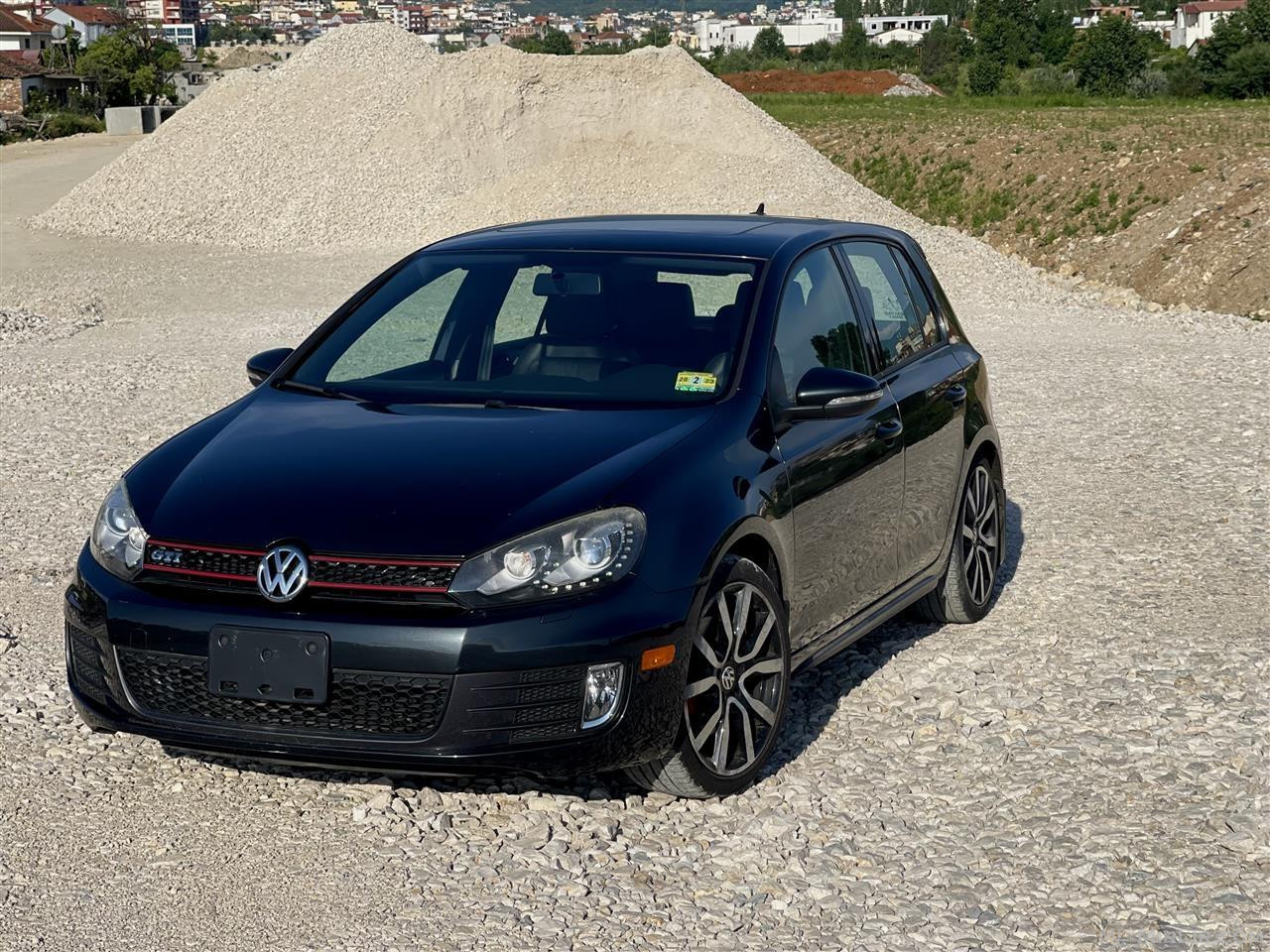 VW Golf 2.0 GTI Autobahnn turbocharged 