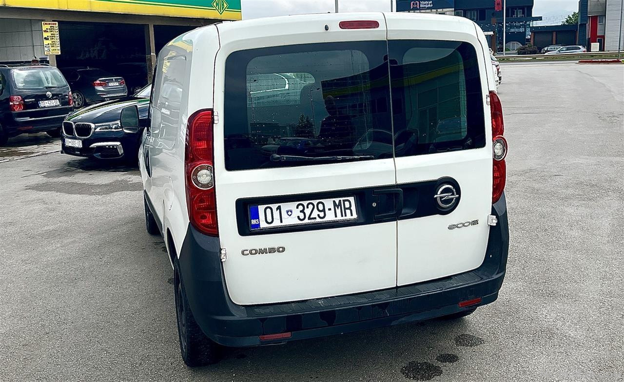 Shitet Opel Combo Eco Flex