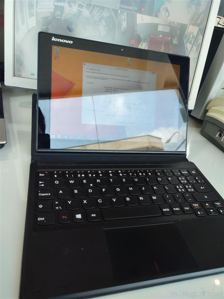 Lenovo MIIX 3 Tablet/pc me windows 8 64gb
