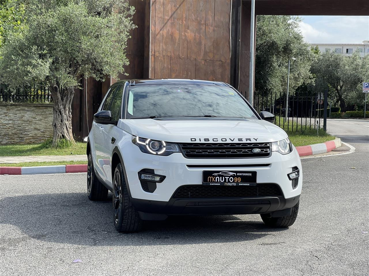 Land Rover Discovery Sport Black Edition????