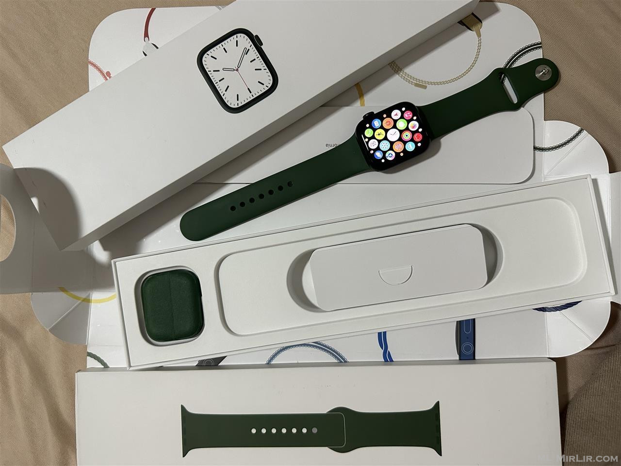 Apple Watch series 7 , Deep Green 41 mm !