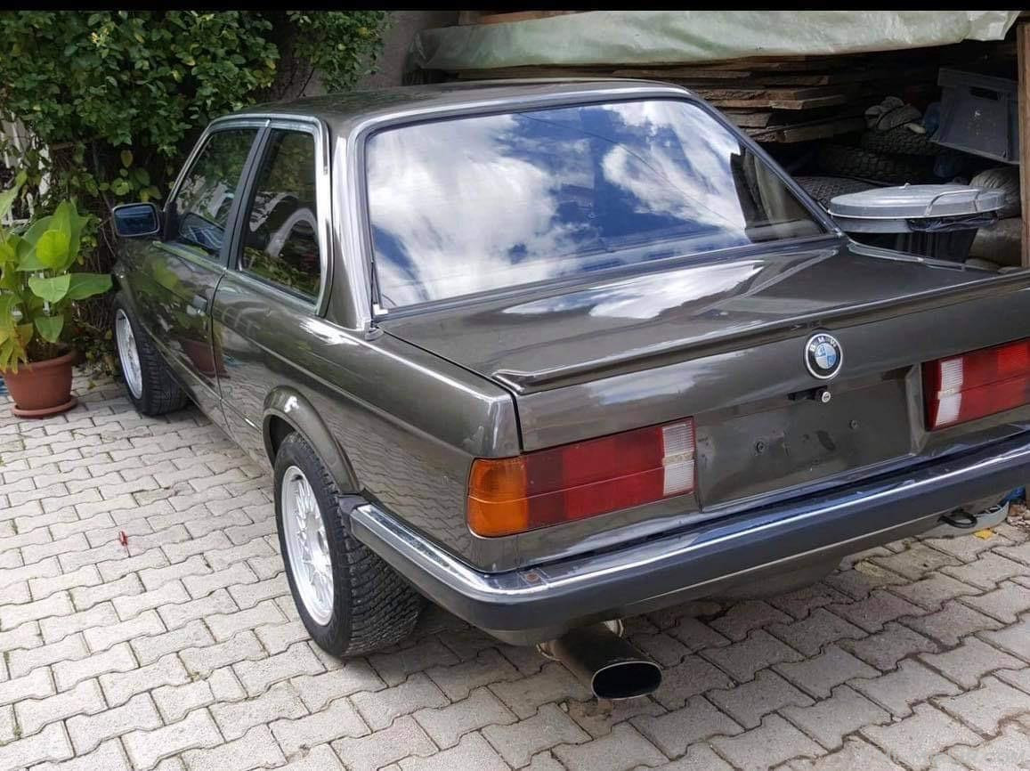SHITET BMW E30