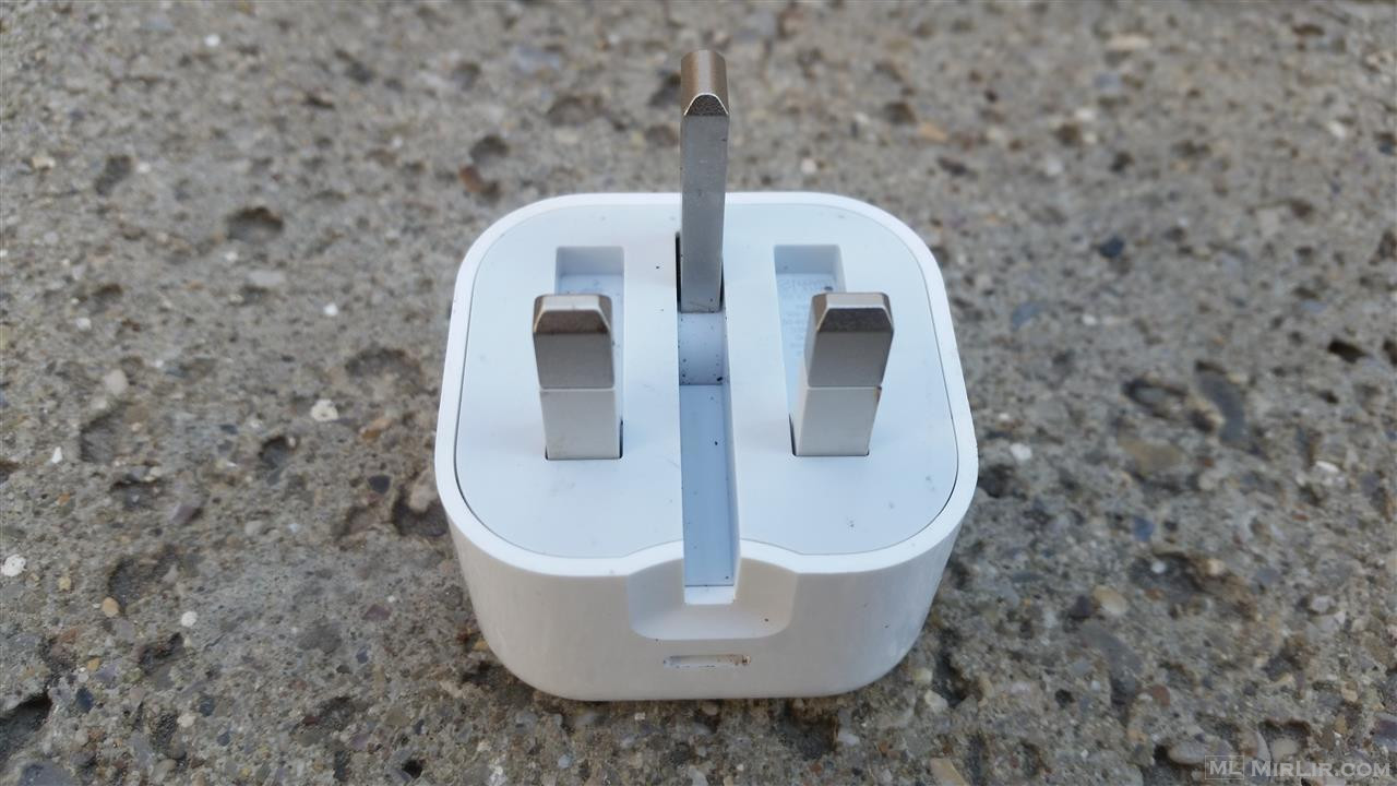 Shitet karikues Apple 20W USB-C.   Modeli: A1696.  EMC: 3258