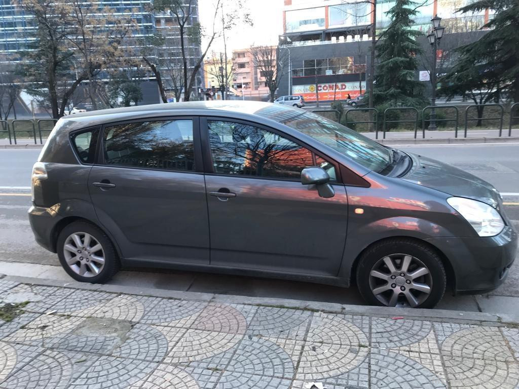 Toyota Corolla Verso Familjare 4+1