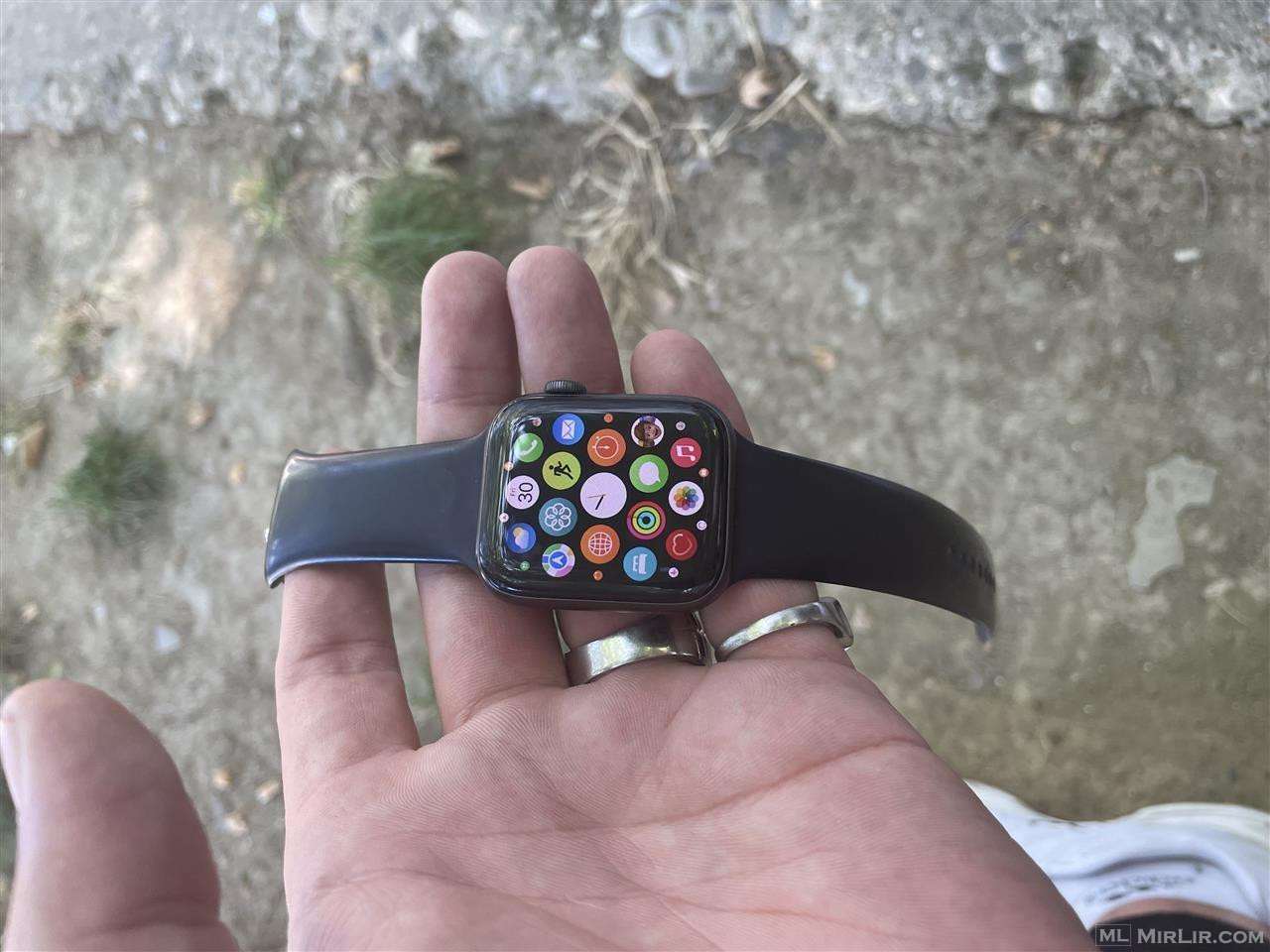 Apple Watch Seria 5 (44mm) 97 % batteri