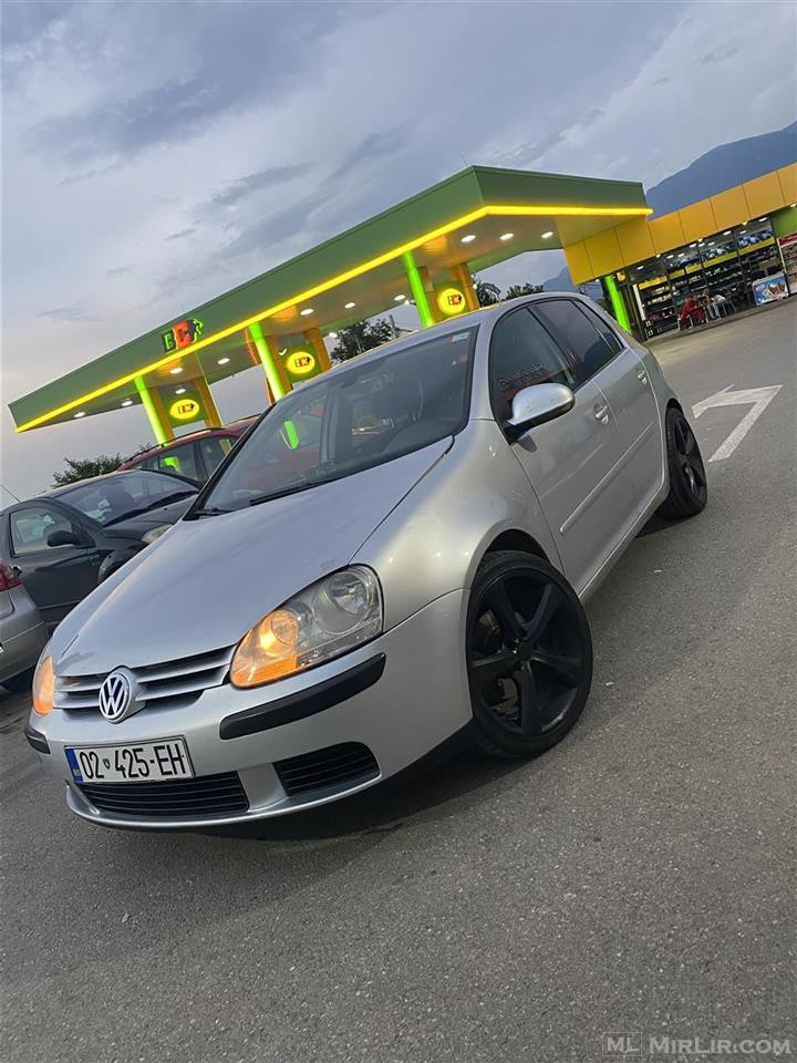 ?shitet ose ndrrohet Golf 5 2.0 Tdi SPORTLINE?