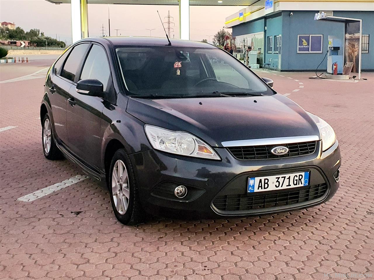 ?FORD FOCUS 1.6 NAFTE 2009