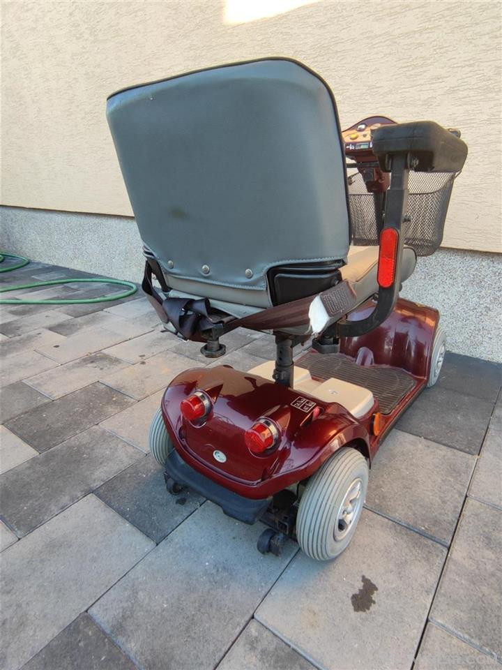 Karroc elektrike per te moshuar