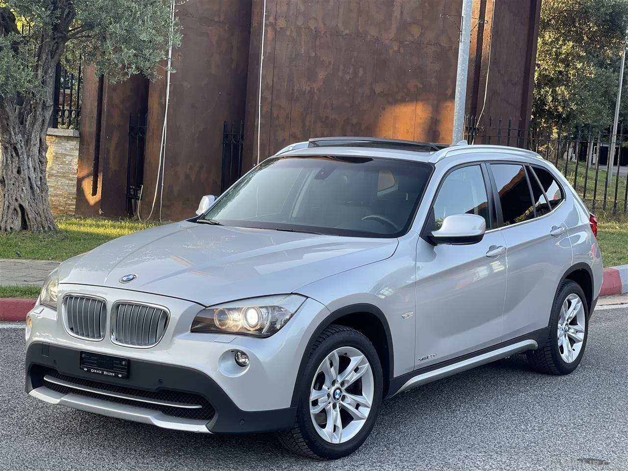 Bmw X1 2.3D XDrive Kambio Automatike 2011 Panorama??