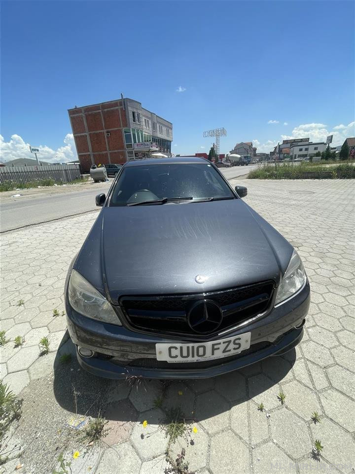 Shes Mercedes Benz c350 Amg Line anglez 2010