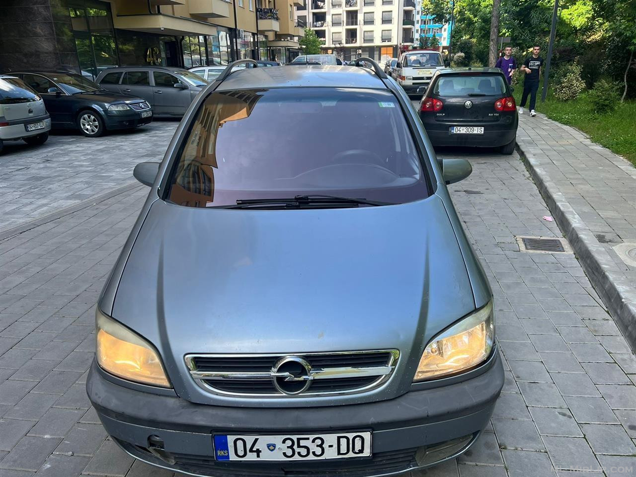 Opel zafira 2.0 dti me 7 ulse me klim rks 