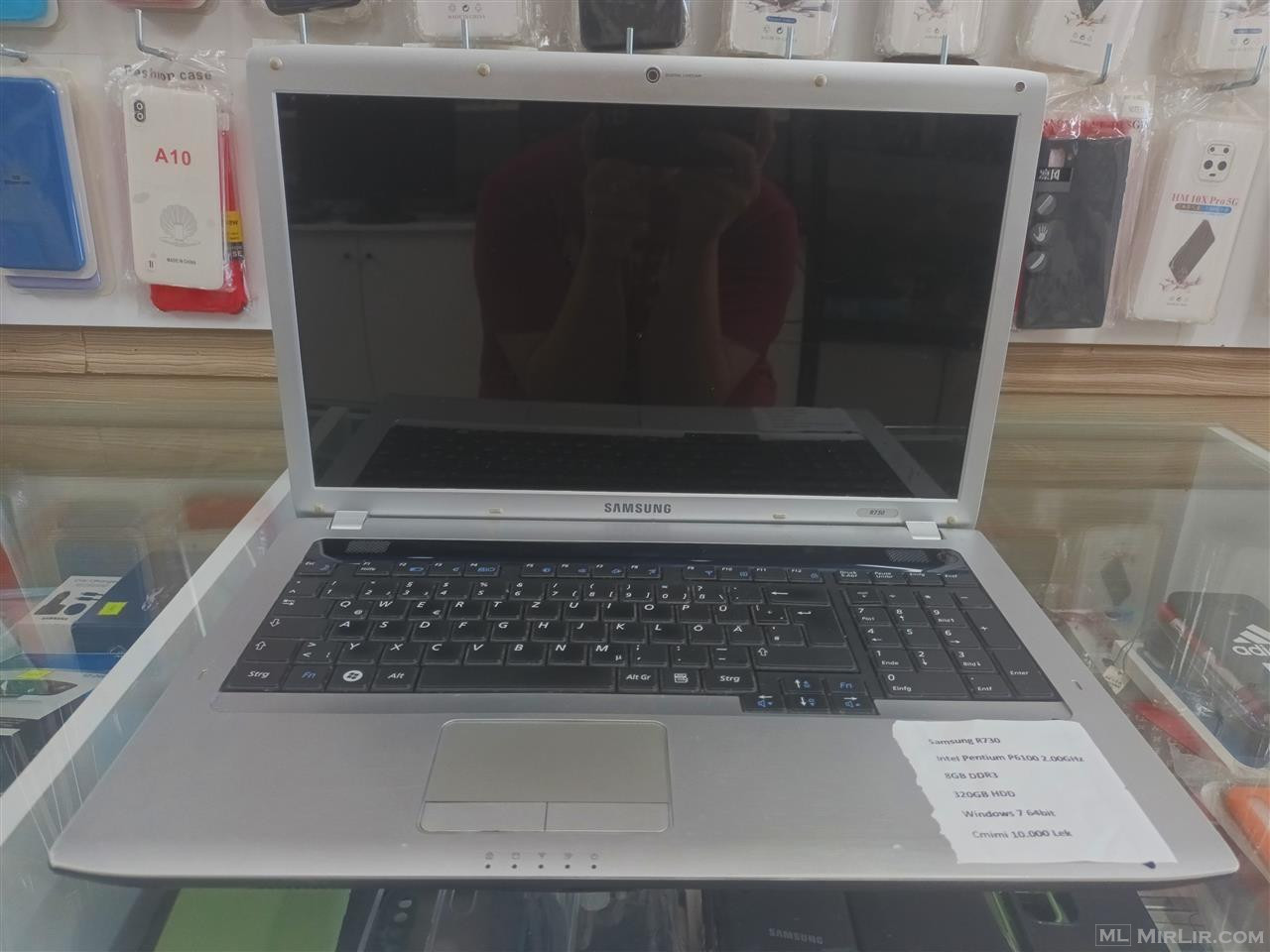 Laptop Samsung R720