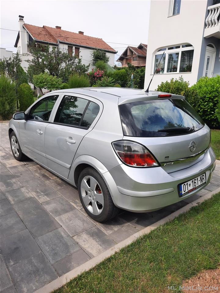 Opel Astra  1.7   viti 2009