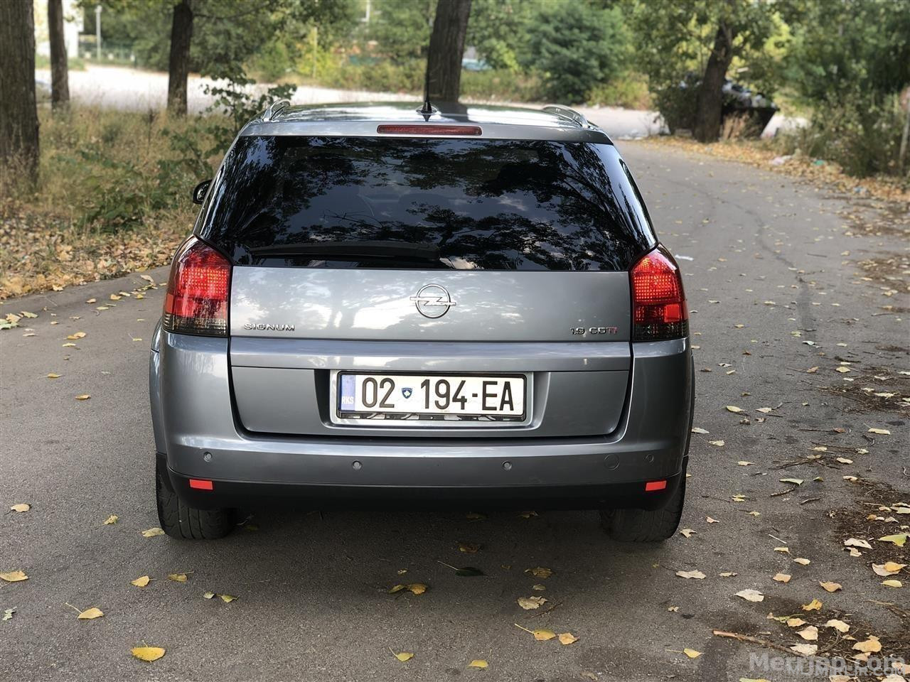 Shitet vetura \"Opel Signum\"