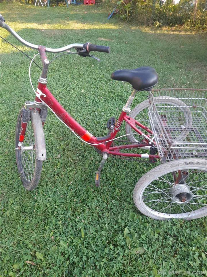 Treciklet ( biciklet ) per te rritur
