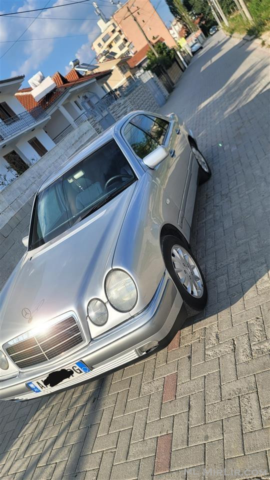 Shitet Mercedes Benz E250 D 