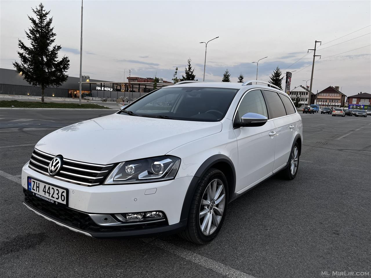 Shutet vetura  Volkswagen Passat Alltrack DSG AUTOMATIK