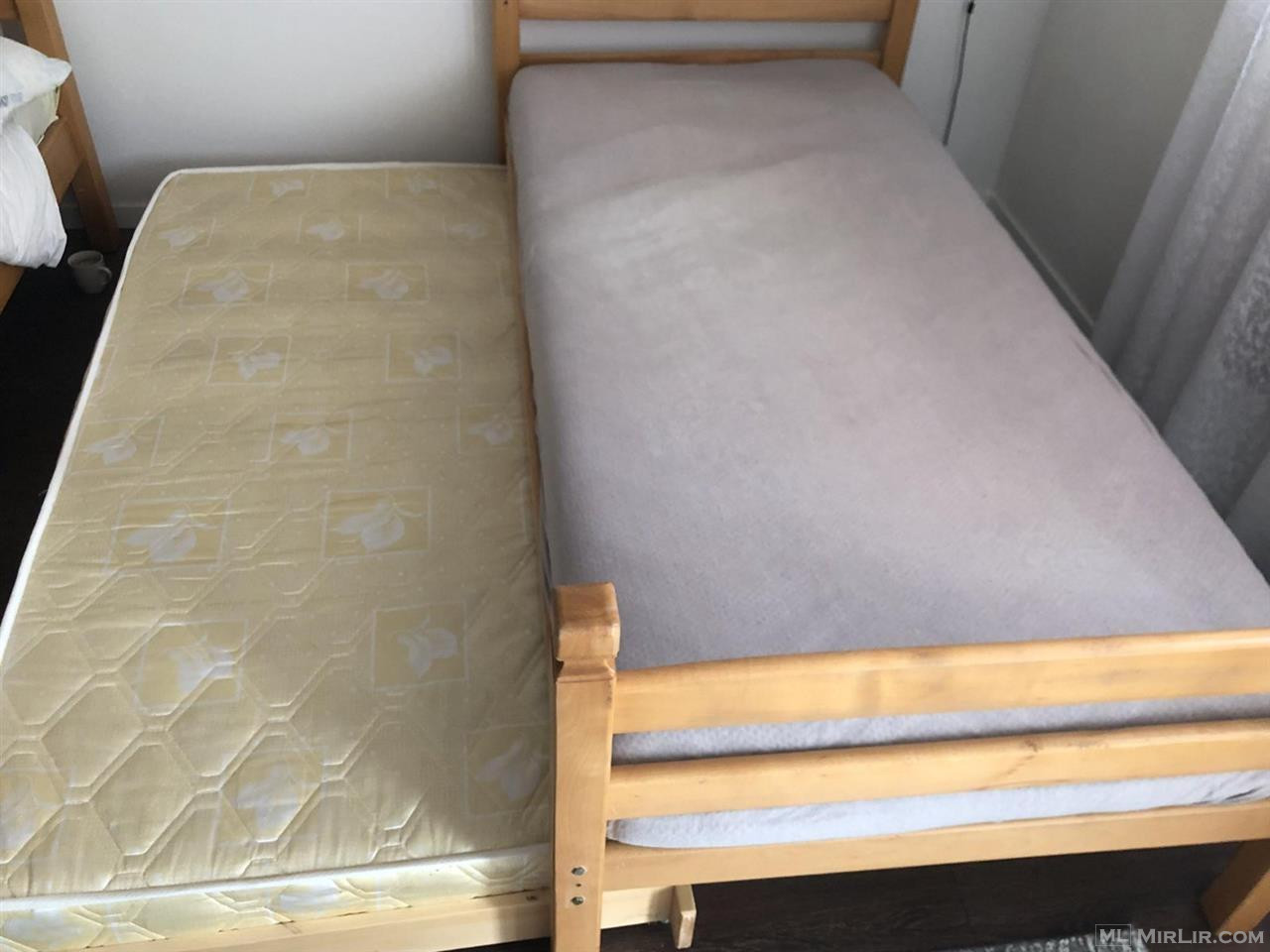 Krevati me dyshek –dy-katësh - për një person plus një