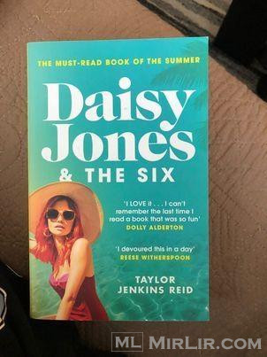 Daisy Jones Book