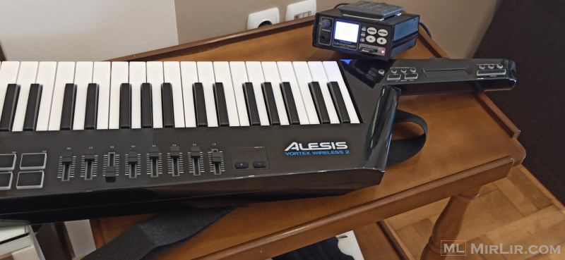 Juzi Sound 1 & ALESIS Vortex Wireless II Midi Keyboard 37