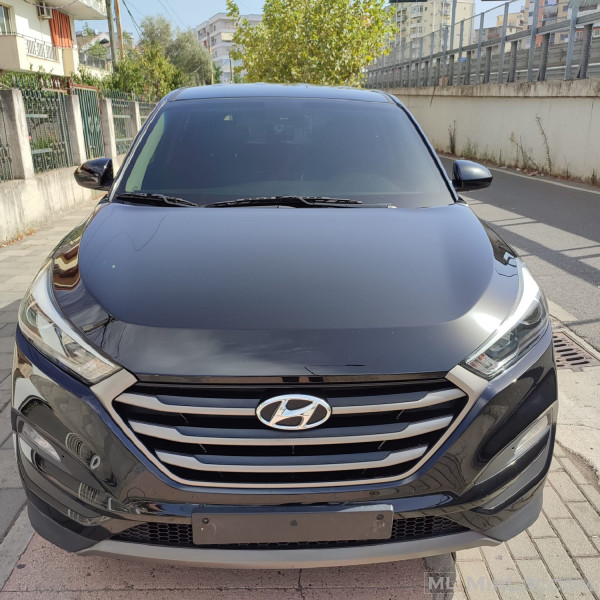 Hyundai Tucson 2015.  15500euro