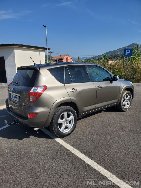 Shitet Toyota Rav 4 2.2 D Cat 